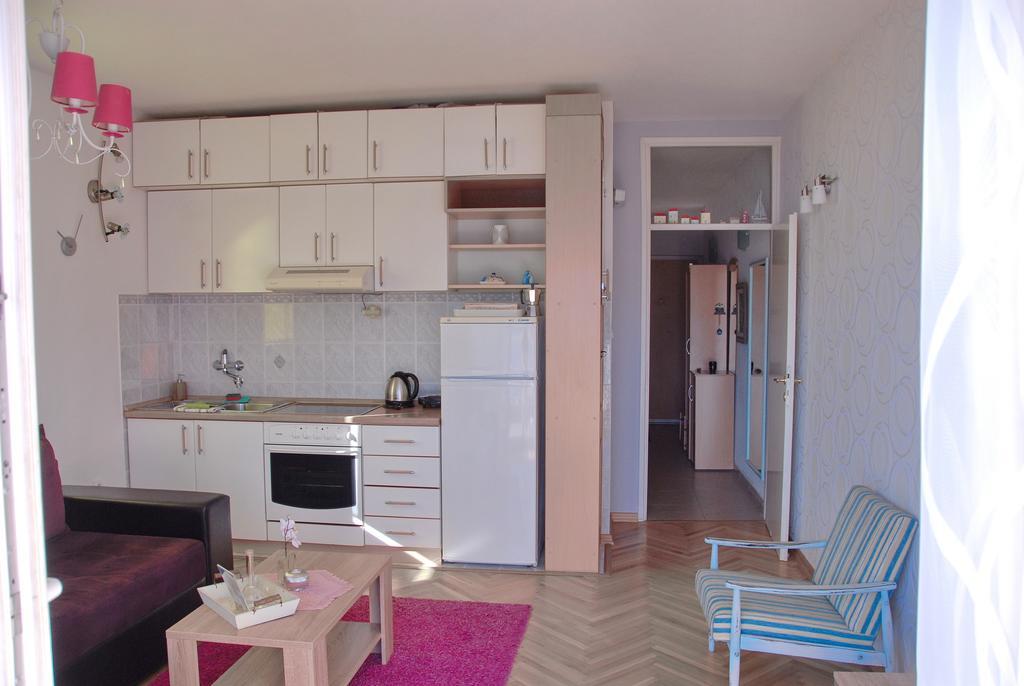 Apartments Inspiration Будва Стая снимка